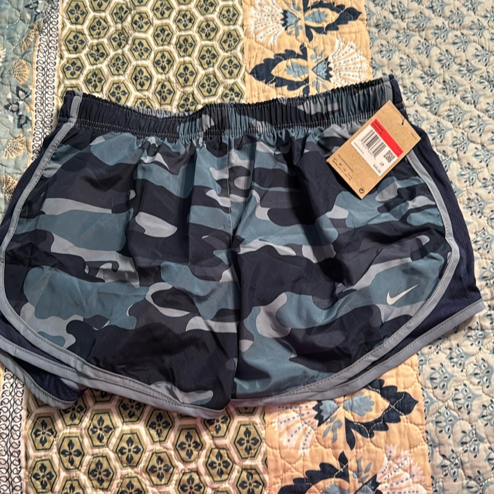Nike tempo shorts